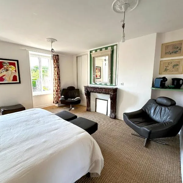 Chambre d'hôtes de charme Partager Enregistrer, hotel v destinaci Valognes