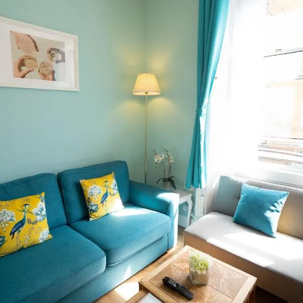 Stylish Apartment in Edinburgh 5 beds 3 Bedrooms, hotel v destinaci Edinburgh