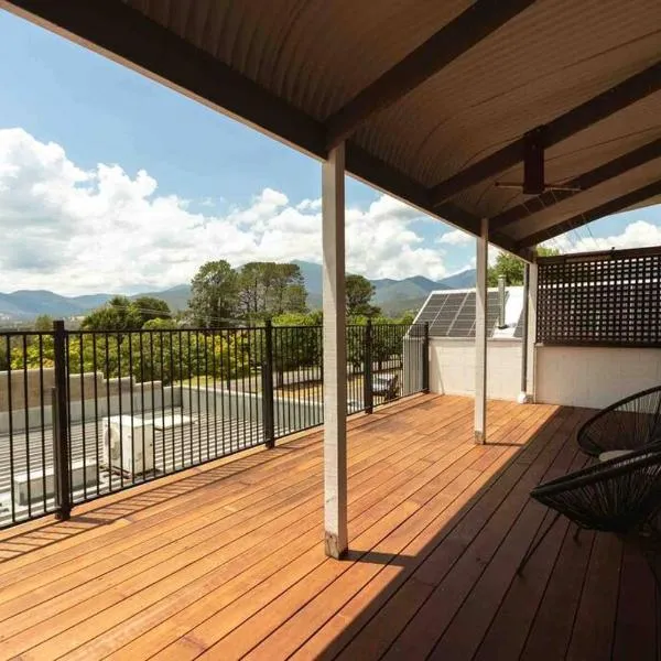 Spacious two bedroom apartment with mountain views, hotel v destinaci Mount Beauty