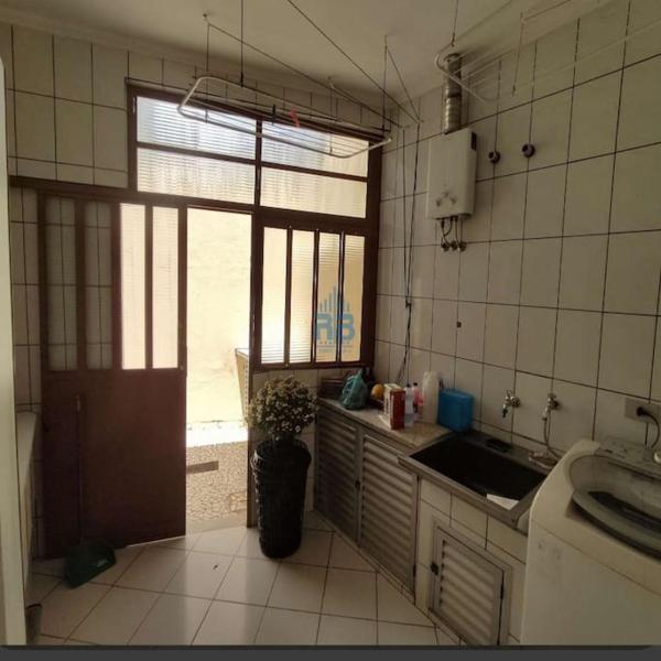 Localização fantástica próxima ao centro da cidade - Foto 3