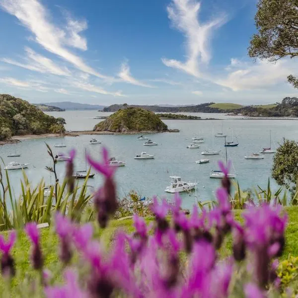 The Waterfront Studio Opito Bay, hotel v destinaci Kerikeri