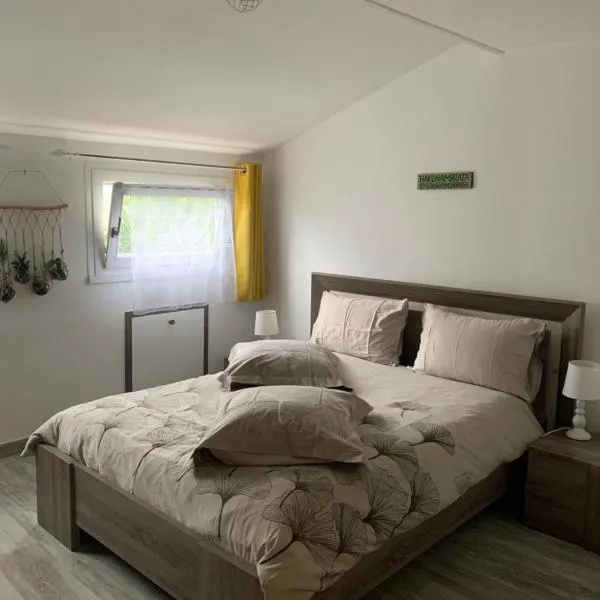 Chez fifi&stella, hotel v destinácii Neufmoutiers-en-Brie