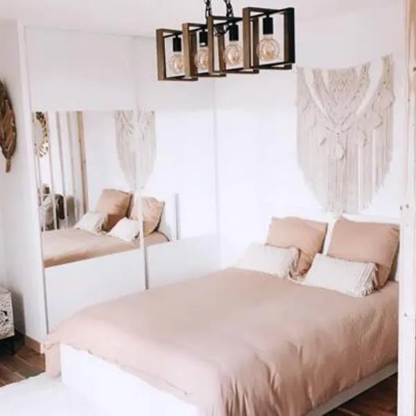 Le Magnifique – hotel w mieście Villeparisis