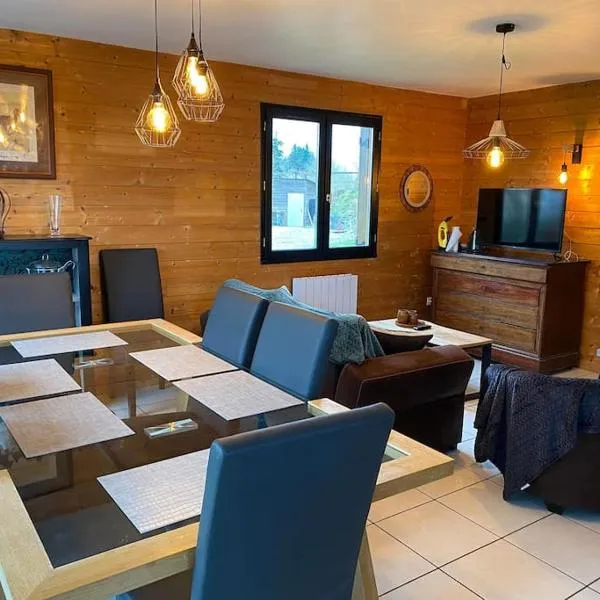 Maison à 10 min du haras du pin, hotel em Croisilles