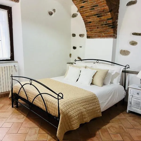 Monolocale Viverone Lake Rooms, hotel in Viverone