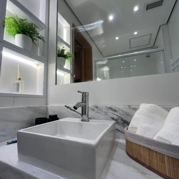 Flat Hotel Slaviero GRU 2 Quartos até 6p | Delfhy, hotel v destinaci Guarulhos