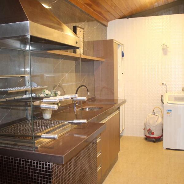 Casa confortável em condomínio a 250 mts da praia