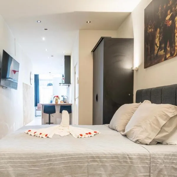 Stylish studio in the heart of Breda city center, hotel in Breda