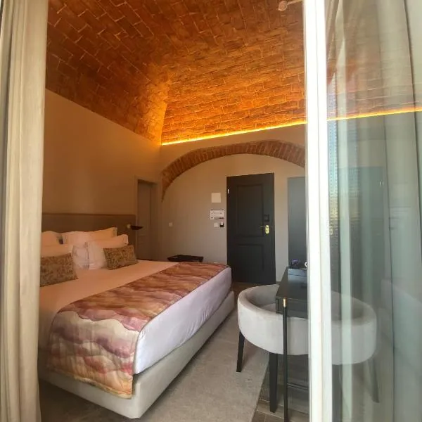 Lilases Boutique House & Garden, hotel in Mora