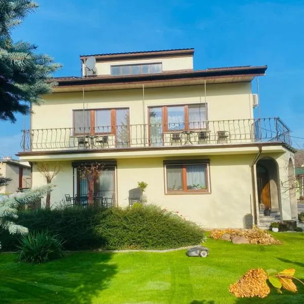 Pokoje gościnne Anna, hotel v destinaci Milicz
