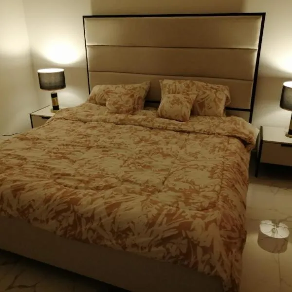 2BHK apt Creek view Ajman UAE, hotel in Ajman 