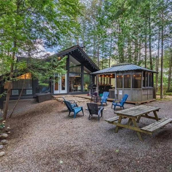 Le1603 - Le Petit Caribou - Chalet spa et plage, hotel v destinaci Sainte-Lucie-de-Doncaster