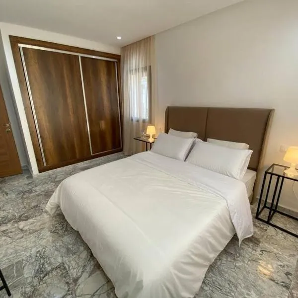 Appartement neuf luxe OLM à Rabat, hotel in Rabat
