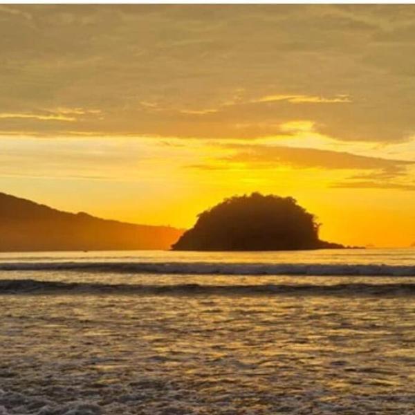 Apartamento Praia Maranduba Sapê