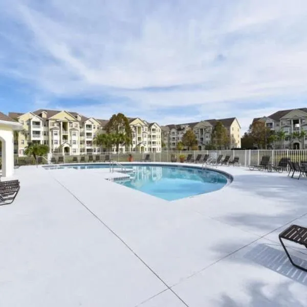 Resort Condo with all amenities needed-Cane Island, hotel in Kissimmee