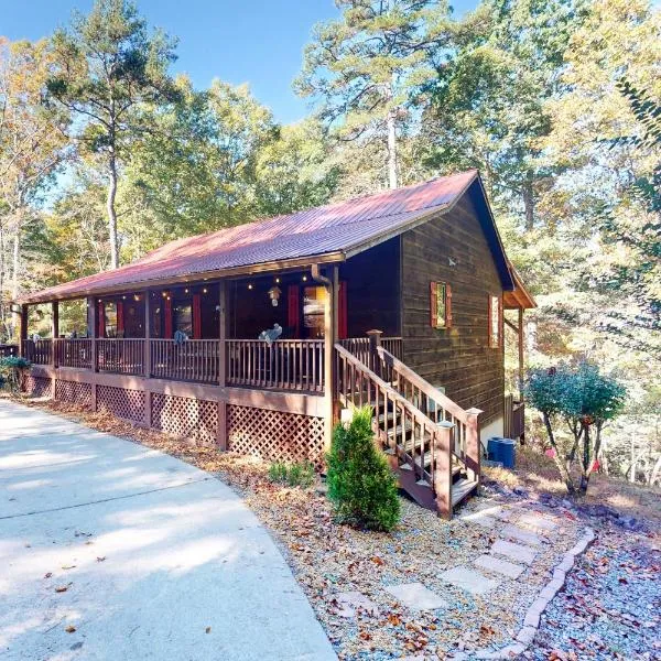 Lazy Bear Cabin, hotel en Ellijay