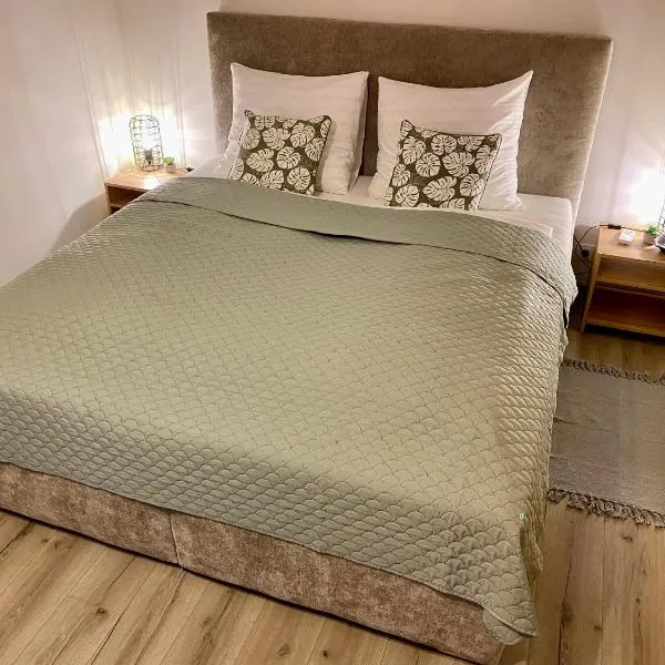 Loket Island, hotel in Loket