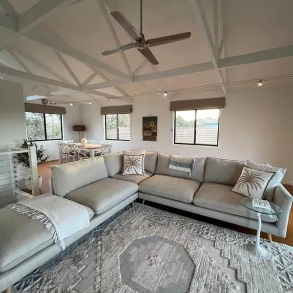 Beach House in Cowes, khách sạn ở Cowes