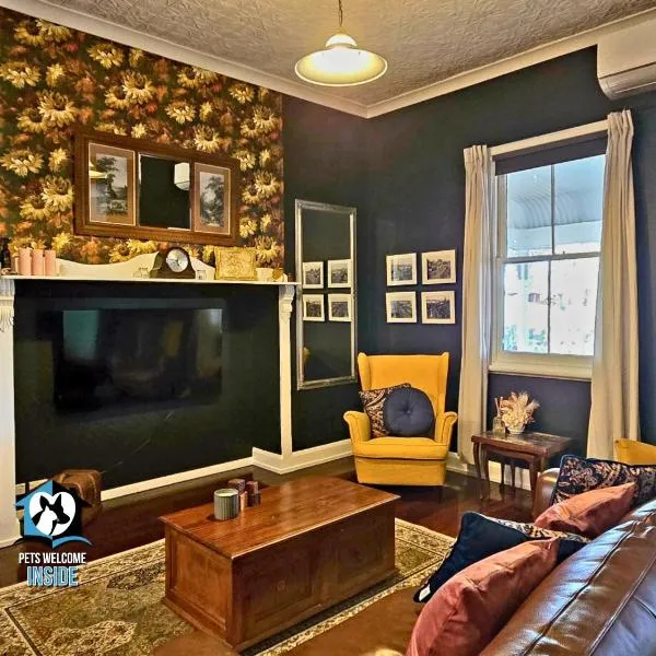 3 BR Little Addis Cottage in Historic Kalgoorlie, hotel v destinaci Kalgoorlie