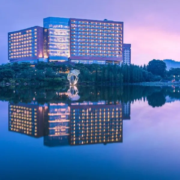 DoubleTree by Hilton Guangzhou Science City-Free Shuttle Bus Service During Canton Fair Period, hotel v Kantonu