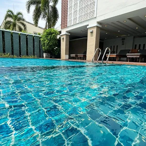 Ratana Hotel Rassada, PHUKET TOWN- SHA Extra Plus、プーケットタウンのホテル