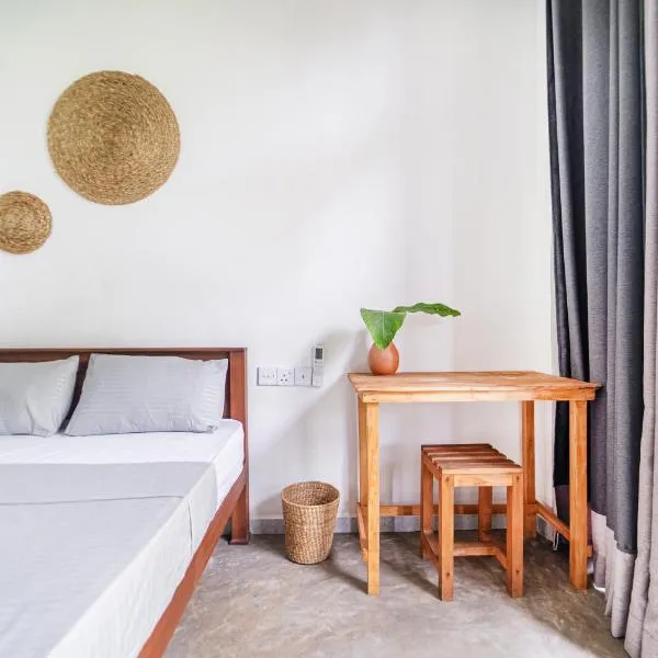 Drifter - Rooms & Food, hotel v destinaci Midigama East