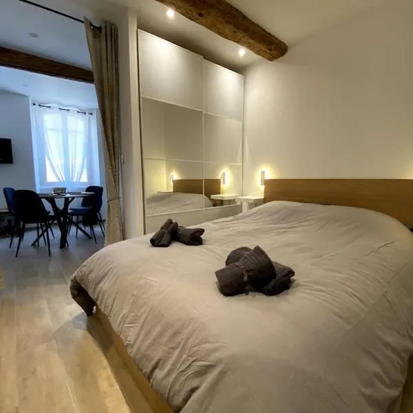 L'écrin, appartement lumineux climatisé、バンドールのホテル