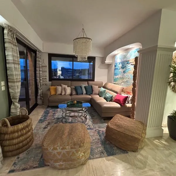 Premium Sea Front Apartment、ル・ラヴァンドゥーのホテル