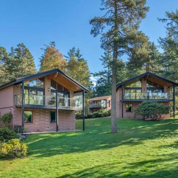The Lodges at Craigendarroch Country Club, hotel v destinaci Ballater