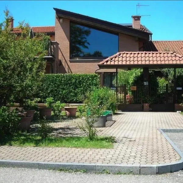 LA FOLAGA b&b, hotel v destinaci Gavirate