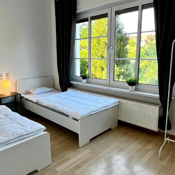 Work & Stay- vollausgestattet mit Garten & Parkplatz, hotell i Blankenfelde