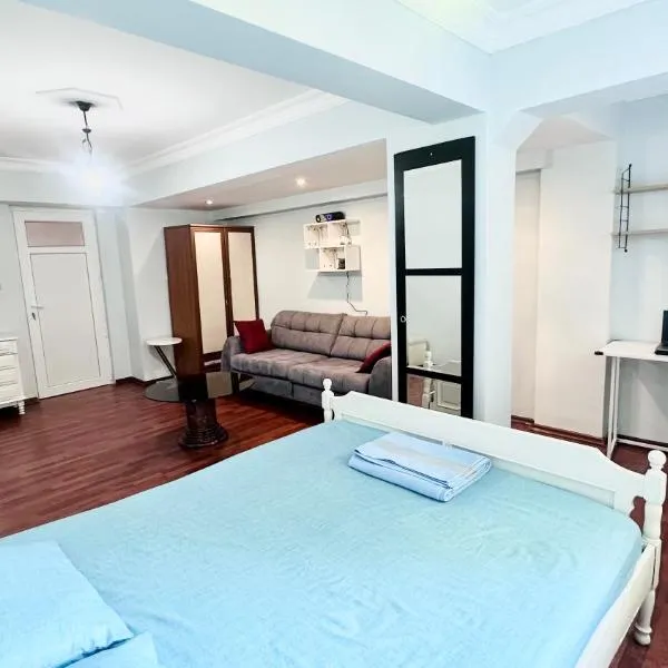 Stylish&Luxury Flat with Garden Close to Sea, hotel em Finike