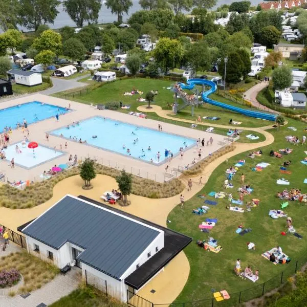 Kompas Camping Nieuwpoort, hotel v destinaci Nieuwpoort