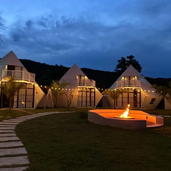 The Safari Resort, hotel in Phumĭ Thlôk Yŭl