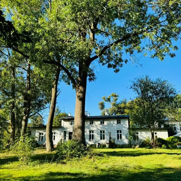 Folwark Wierzchy, hotel v destinácii Wierzchy