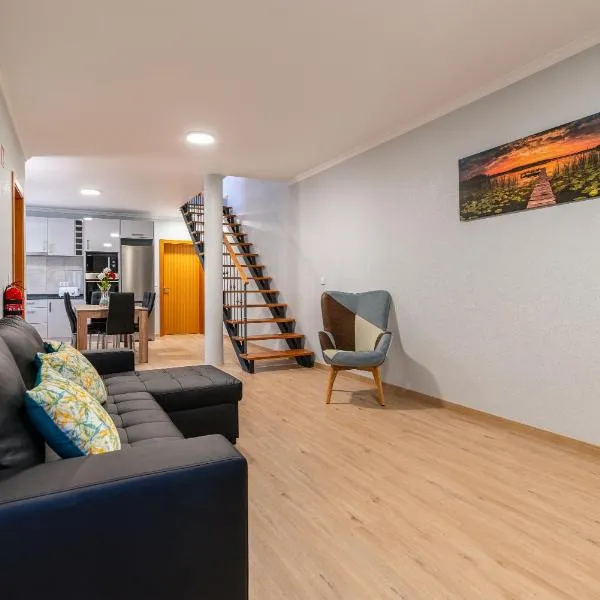 Goncalves House - AC and private parking: Calheta'da bir otel