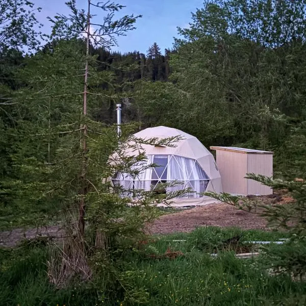 Takahuri Glamping Domes, hotel in Whanganui