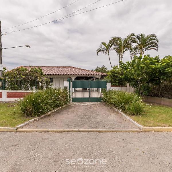 Linda Casa 30m da Praia em Floripa RTT1905