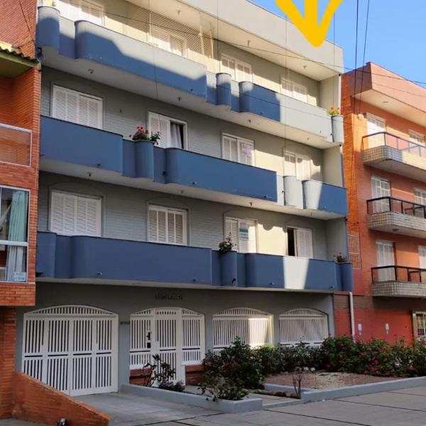 Apartamento 1 dormitório, confortável, no centro de Capão da Canoa a 1 quadra do mar