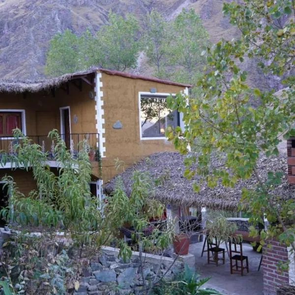 POSADITA LOS ALAMOS Alojamiento de montaña estamos en San Isidro a 8km pasando Iruya lea atentamente la descripción、イルヤのホテル