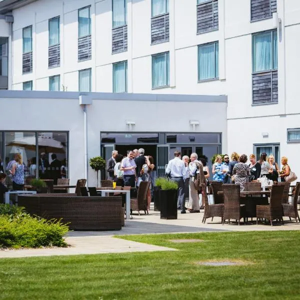 voco Winchester Hotel & Spa by IHG, хотел в Уинчестър