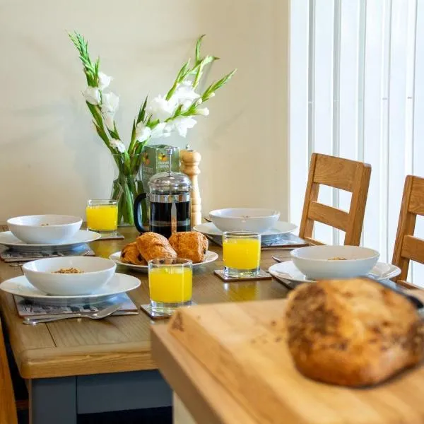 Marine Apartment, hotel in Y Felinheli