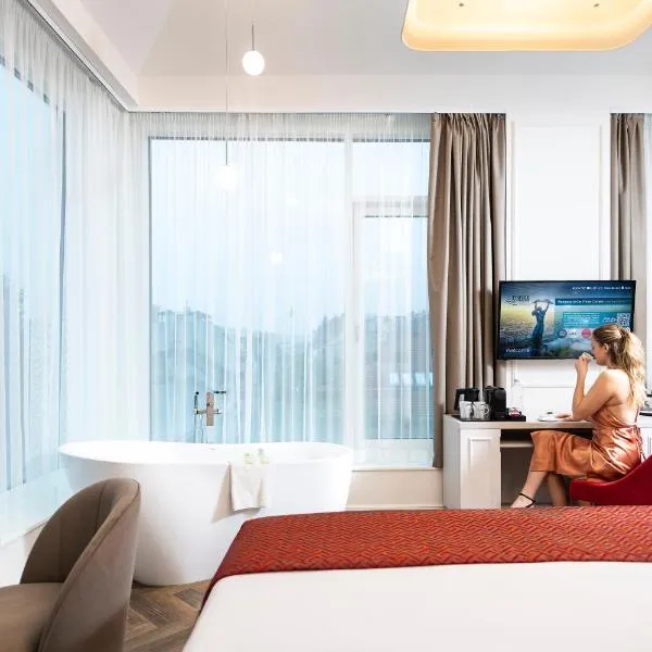 Three Corners Avenue Hotel, hotel a Budapest