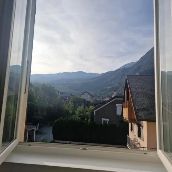 Chez Julie et Julien – hotel w mieście Saint-Jean-de-Maurienne