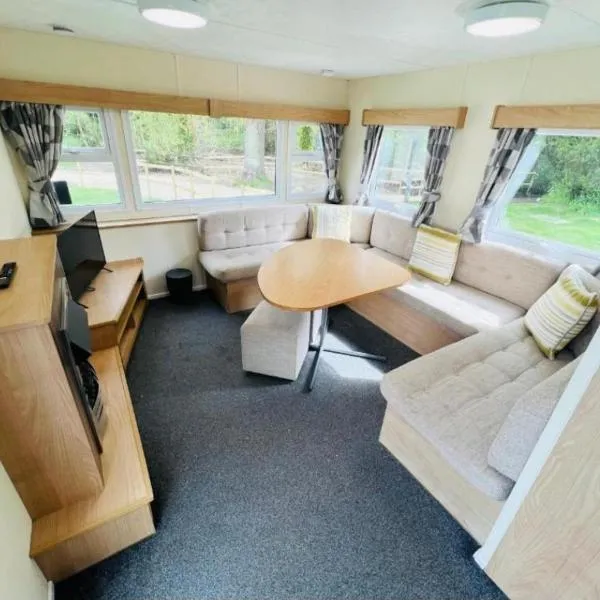 3 bedroom caravan 14 kingsgate, hotel v destinaci Shanklin