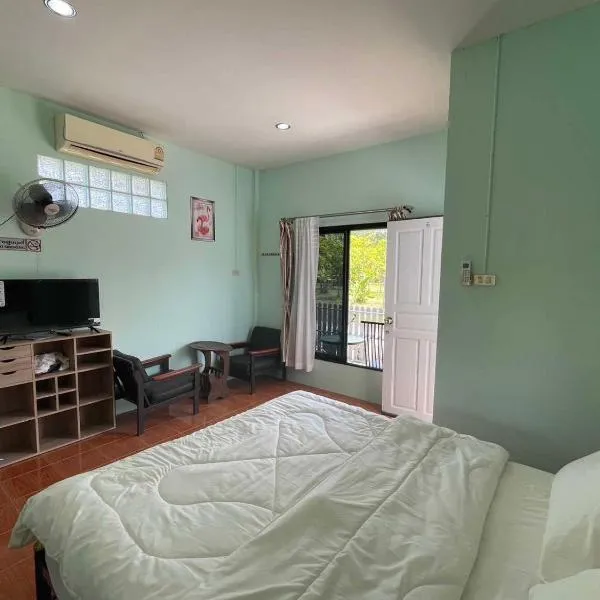 Yada House, hotel v destinaci Nai Yang pláž