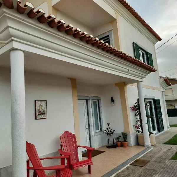 Xixi Cama Bed & Breakfast, hotel in Bombardeira