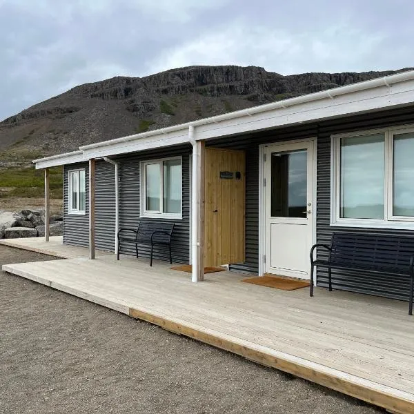 Strönd Guesthouse, hotel in Birkimelur 