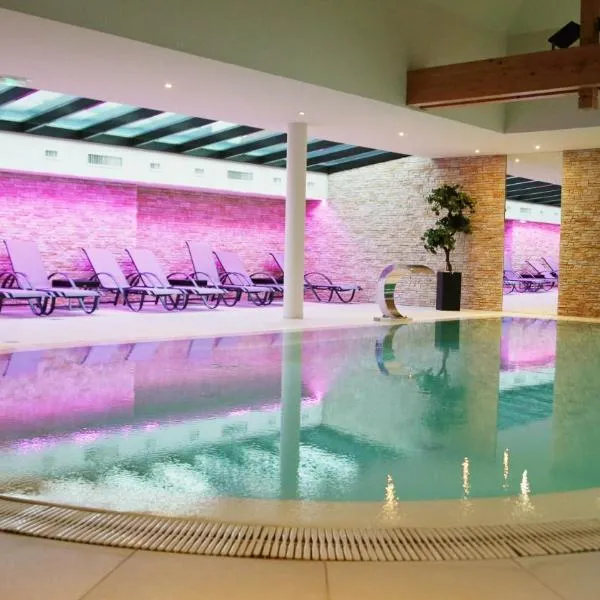 Résidence Les Cigogneaux, hotel v destinaci Ostheim