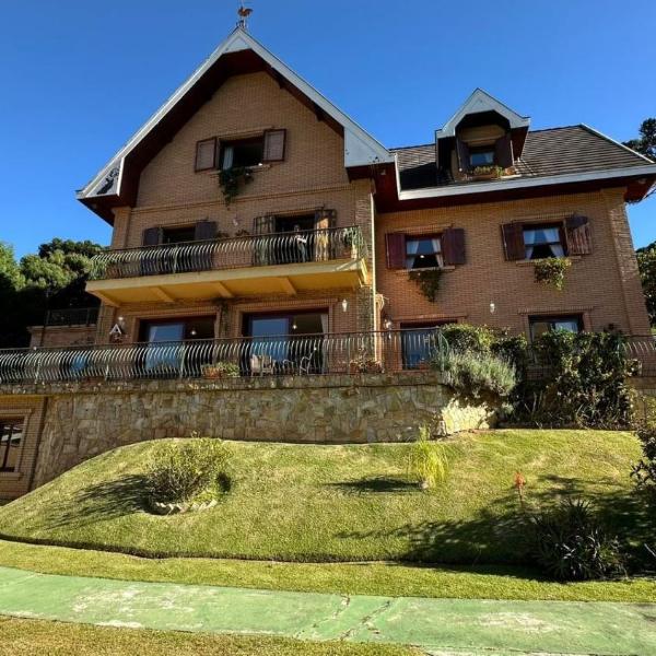 Mansão dos Alpes em Campos do Jordão
